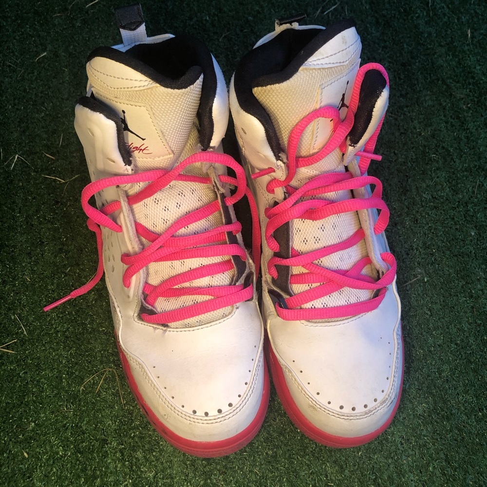 Jordan SC-3 GS Vivid Pink Youth 6.5